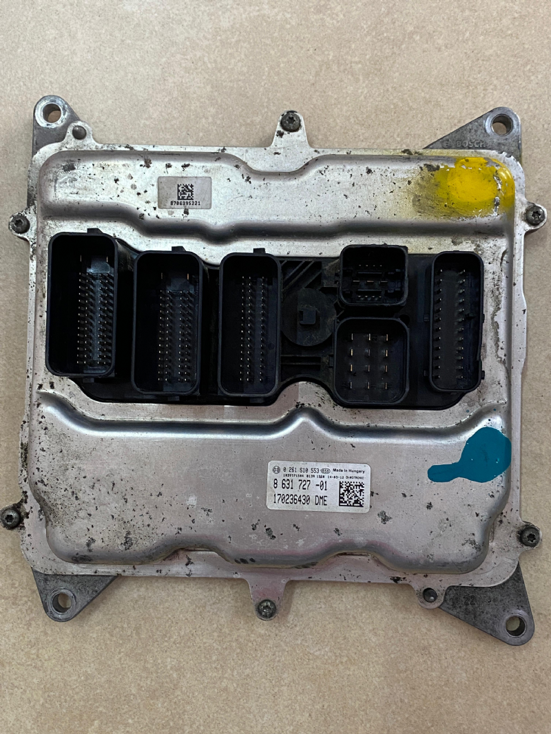 0261S10553 BMW MOTOR BEYNİ MEVD17.2.9 DME 8 631 727-01 - 0261 S10 553