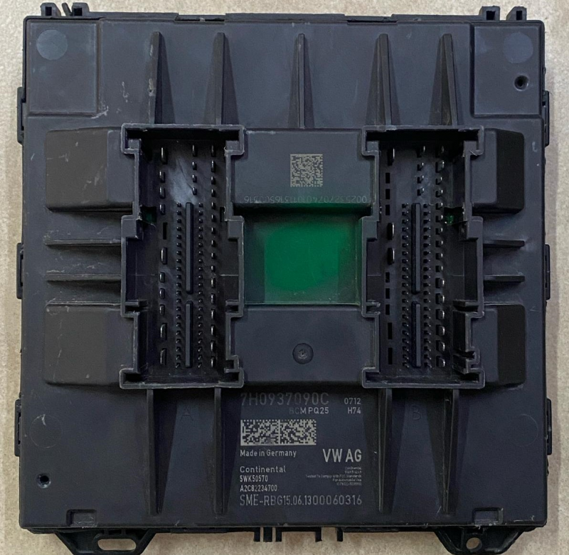 7H0937090C VW BCM MODULLE (BCM BEYNİ) - 7H0 937 090 C - 5WK50570
