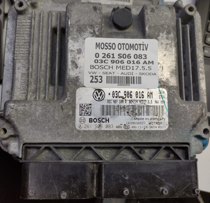 0261S06083 - 03C906016AM - VW - AUDİ - SEAT - SKODA MOTOR BEYNİ MED17.5.5 - 0 261 S06 083 - 03C 906 016 AM 