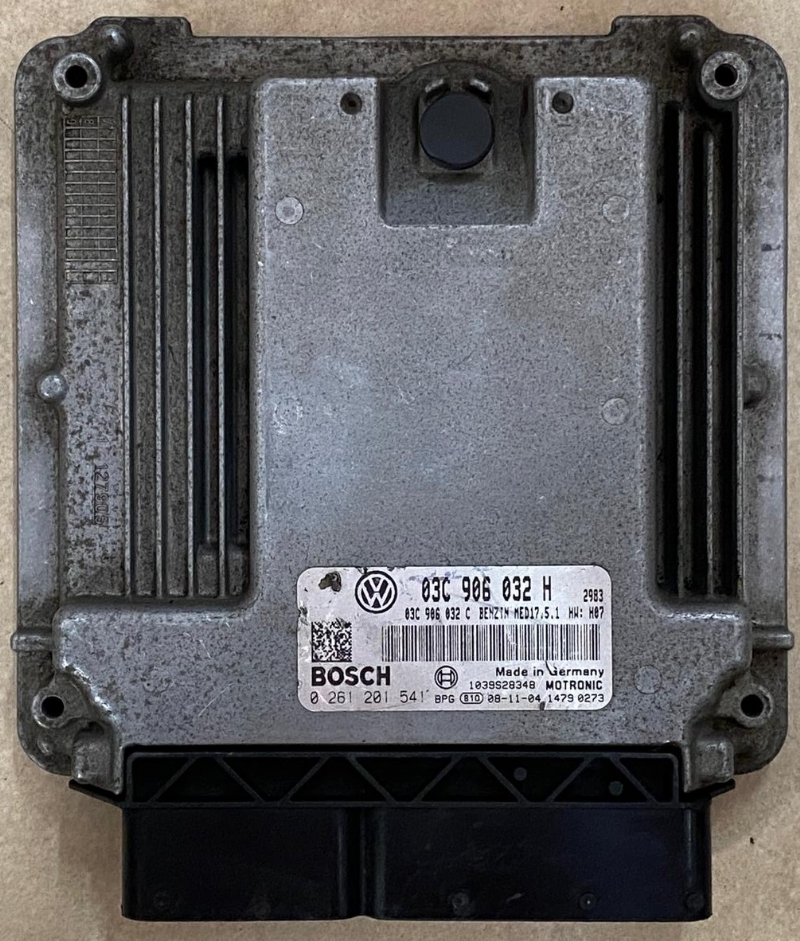 0261201541 VOLKSWAGEN TOURAN MOTOR BEYNİ MED17.5.1 03C906032H - 0 261 201 541
