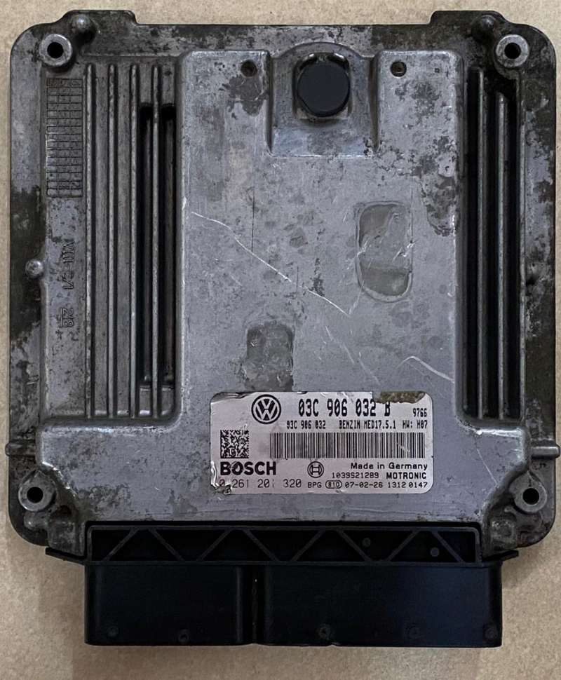 0261201320 VOLKSWAGEN GOLF MOTOR BEYNİ MED17.5.1 03C906032B - 0 261 201 320