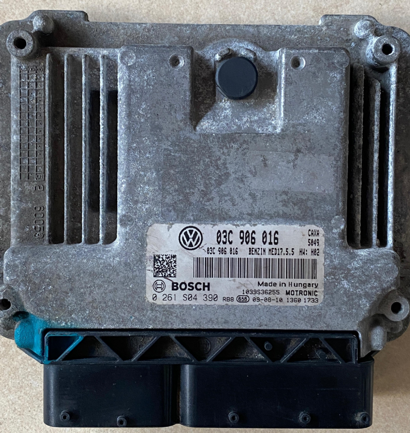 0261S04390 VOLKSWAGEN GOLF MOTOR BEYNİ MED17.5.5 - 03C906016 - 0 261 S04 390