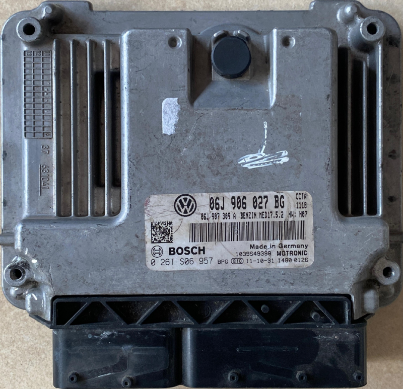 0261S06957 VW-AUDİ-SEAT-SKODA MOTOR BEYNİ MED17.5.2 - 06J906027BG - 0 261 S06 957